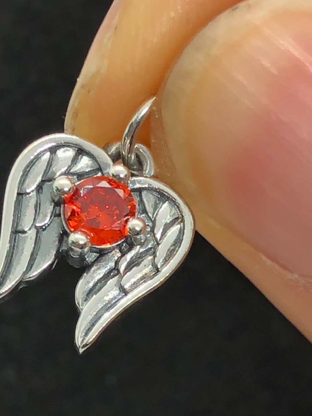 👍👍James Avery Angel Wings Birthstone Charm Garnet July